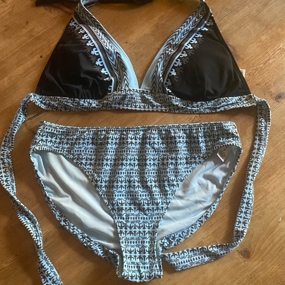 Athleta bikini, size large, 3 pieces - Picture 2 of 3